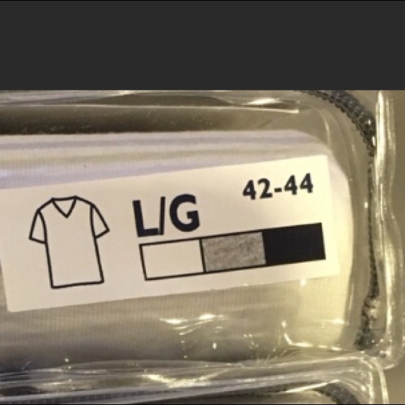 Tommy Hilfiger V Neck T Shirt, 3 Pack, Size Large - Picture 5 of 6